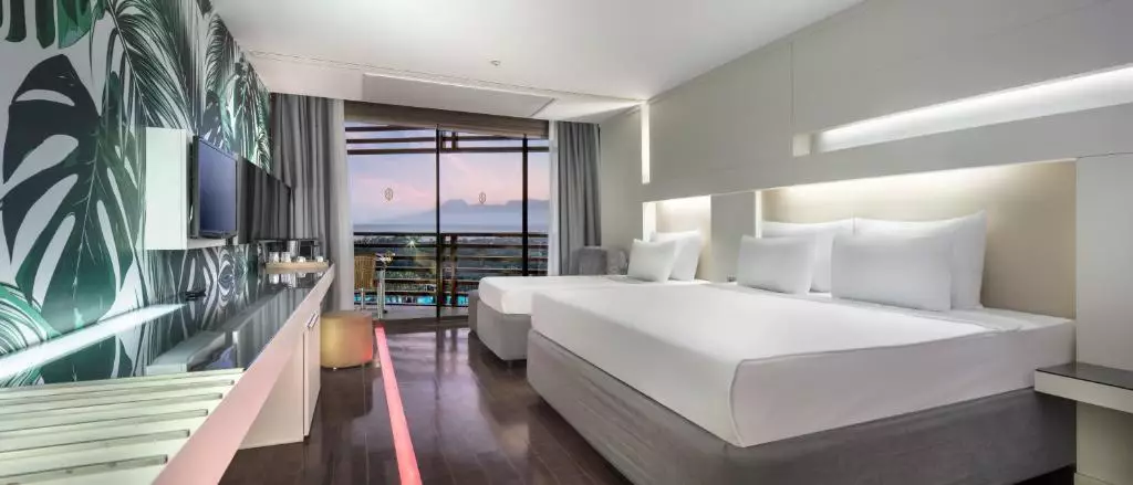 Nirvana Cosmopolitan Hotel